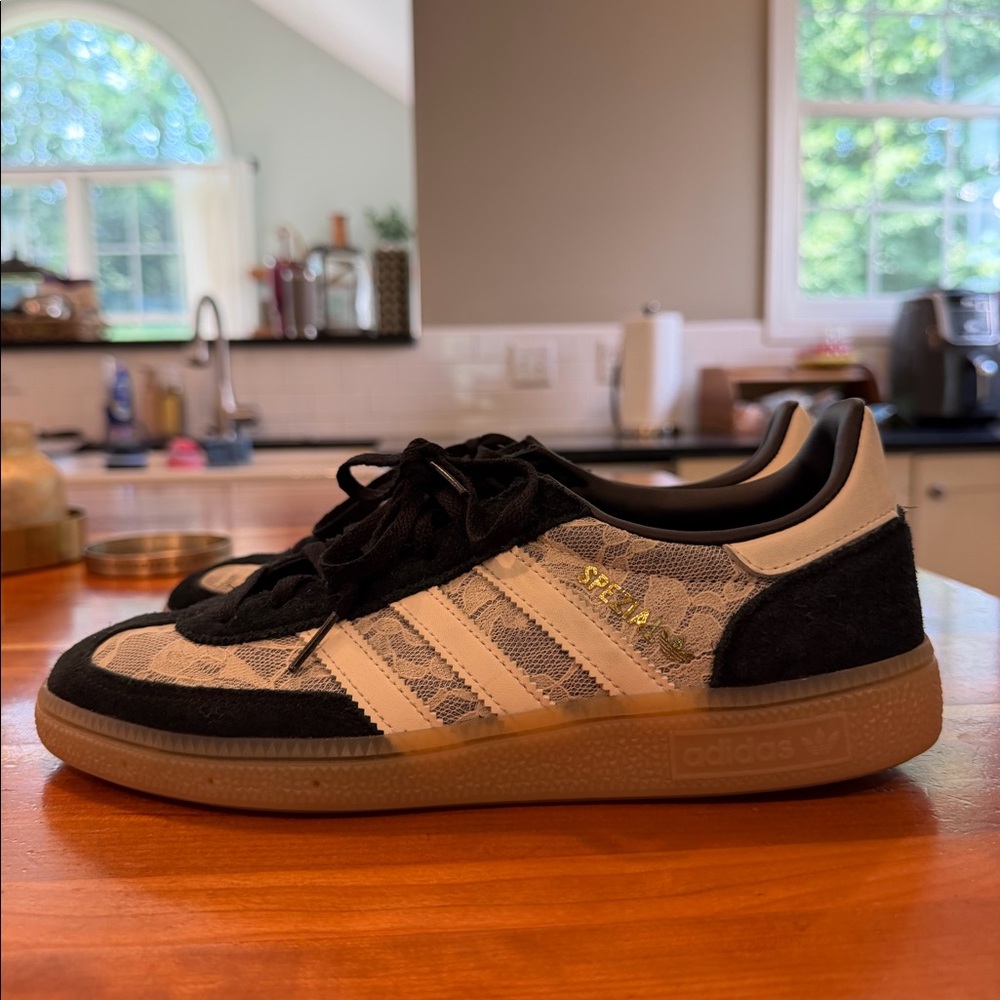 Adidas Spezial Lace version